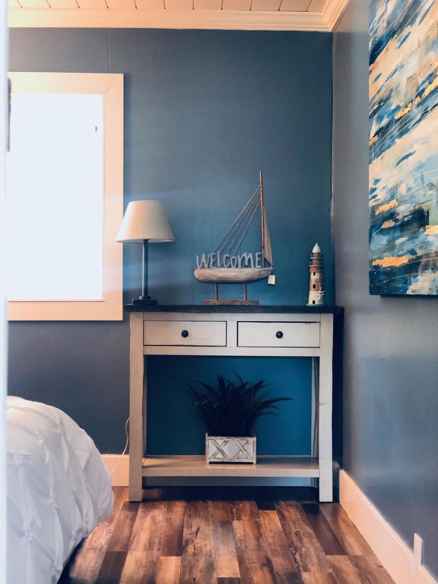 Beautiful Oceanview Retreat 2 Bedroom *